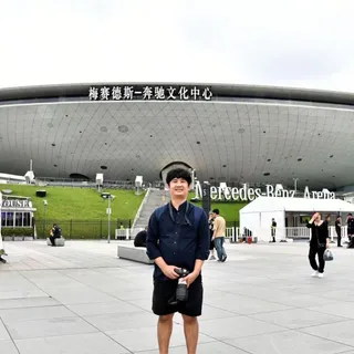 Pathomphong Khongnamchok at an esports event